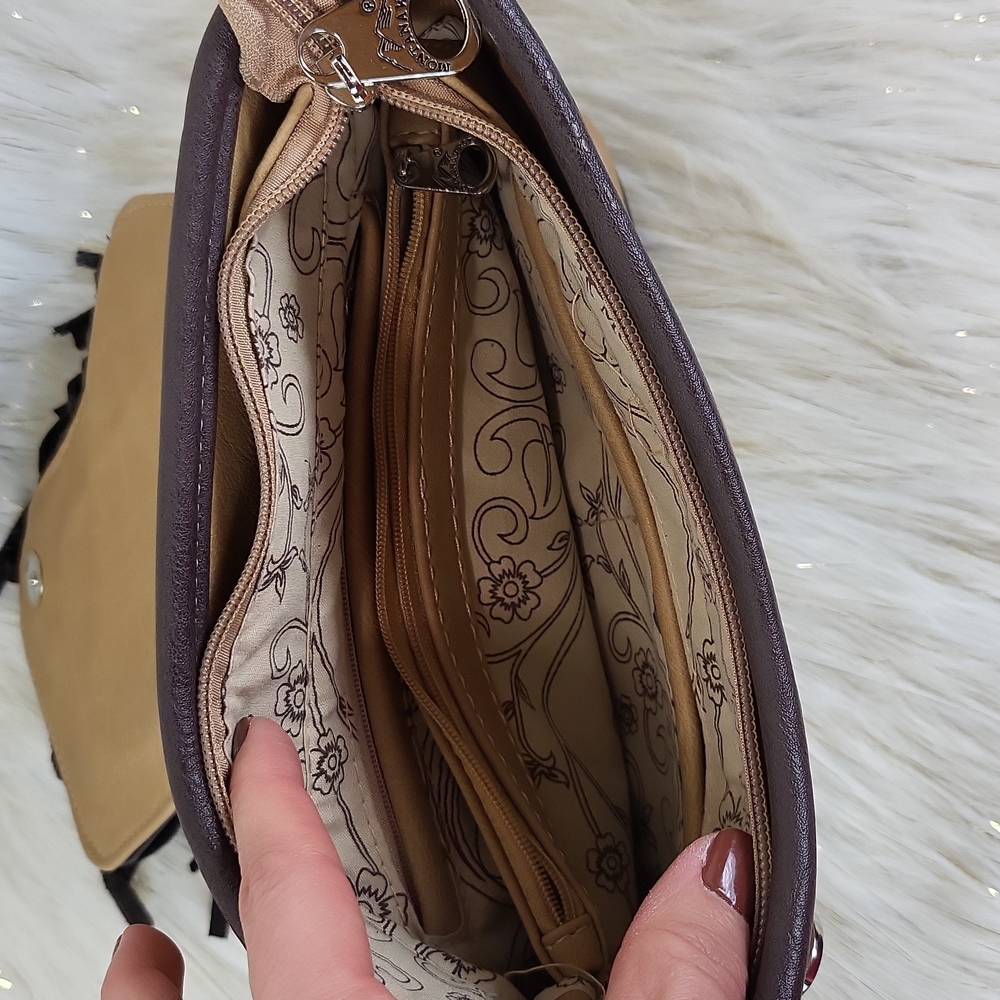 Montana West Fringe Purse - Picture 10 of 11